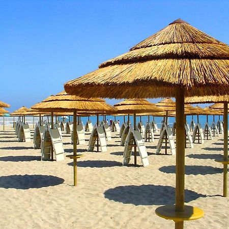 Hotel La Terrazza Barletta Bagian luar foto