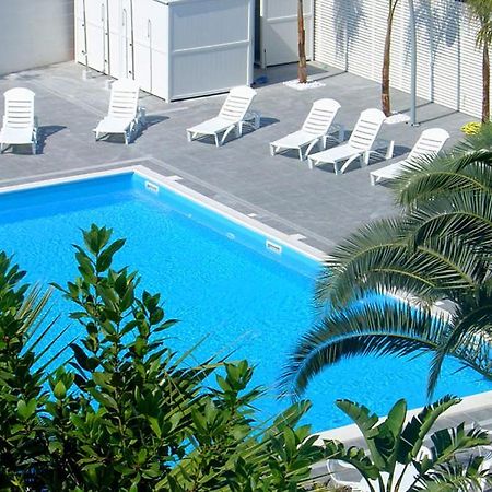 Hotel La Terrazza Barletta Bagian luar foto