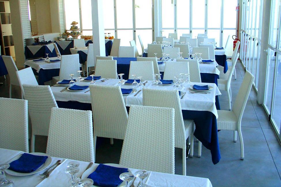 Hotel La Terrazza Barletta Bagian luar foto