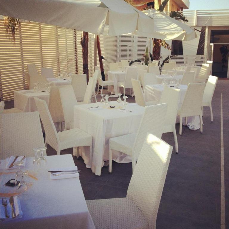 Hotel La Terrazza Barletta Bagian luar foto